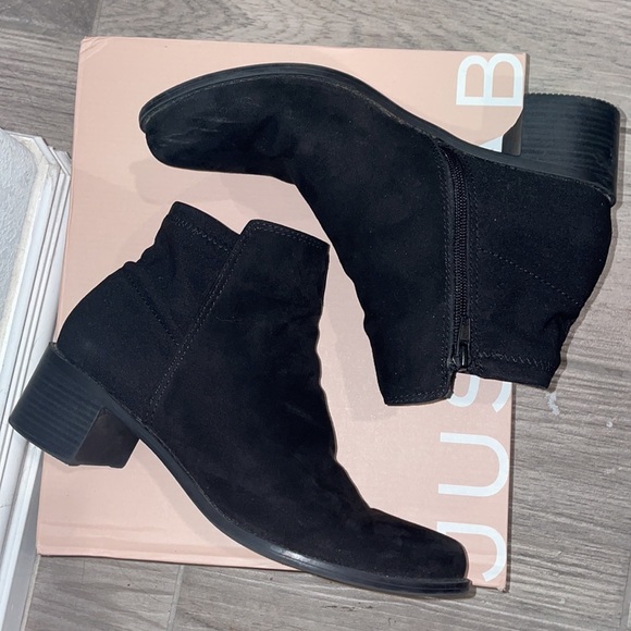 JustFab Alexis Black Ankle Booties, Women’s Size 8.5 - Picture 3 of 9